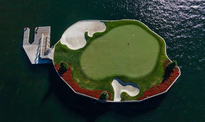 Floating green at the Golf Course at the Coeur d'Alene Resort